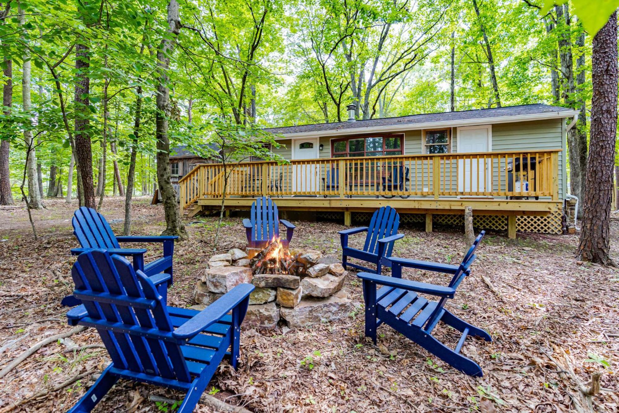 Cozy & Modern W Hot Tub, Fire Pit, Grill & Pond Villa Morton Grove Luaran gambar